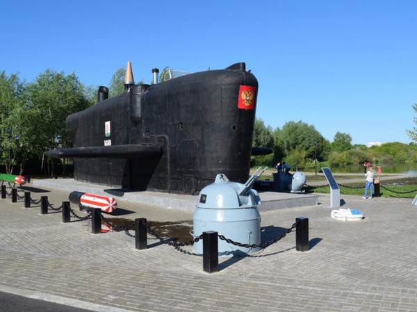 Выходные в Казани: экскурсия с министром спорта РТ, ярмарка иллюстраторов, танцы на Кремлевской набережной