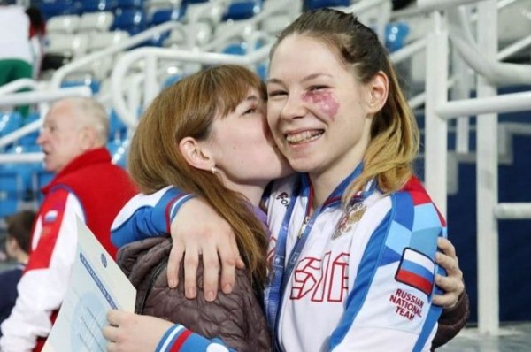 Железная Марта: казанская рапиристка стала олимпийской чемпионкой с травмой
