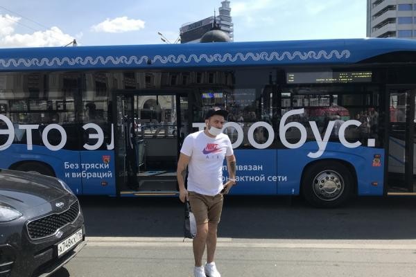 &laquo;А зачем нам это чудо света?&raquo;: тихий и прохладный синий электробус напугал пассажиров казанских &laquo;краснобусов&raquo; 