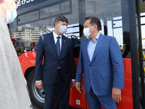 С завтрашнего дня в Казани по маршрутам №1 и №22 начнут курсировать 40 новых низкопольных газомоторных автобусов