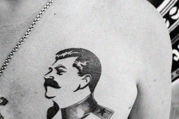 &laquo;Интеллигента - по скворешне и на кишкодром&raquo;: казанцам предлагают подучить язык советских зэков