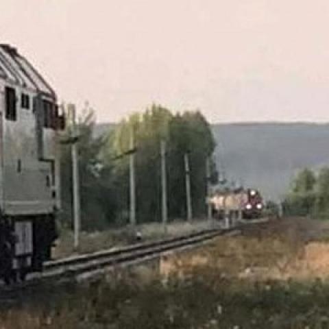 В Татарстане пассажирский поезд едва не столкнулся лоб в лоб с грузовым