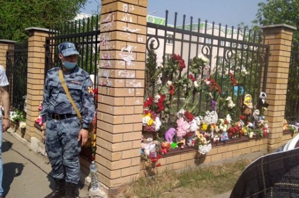 &laquo;Подарили жизнь&raquo;: рабочий казанской школы №175 Мустафин поблагодарил врачей