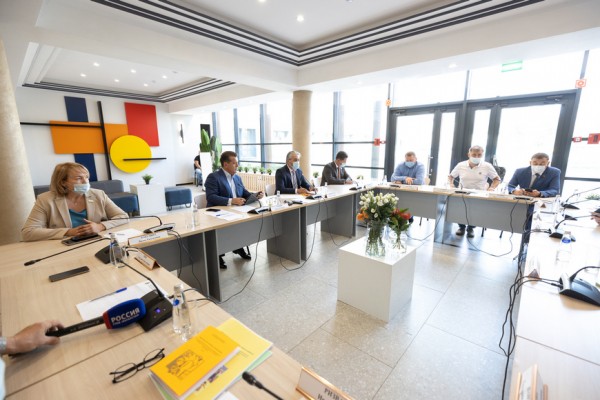 И.Метшин о решении вопроса бездомных собак: &laquo;Мы заинтересованы в выработке лучшей практики, сейчас таковой в России пока нет&raquo;