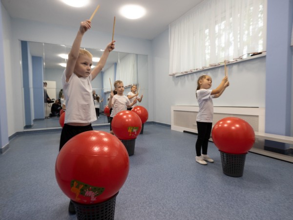 В Московском районе Казани после капремонта открылся детский сад &laquo;Малышок&raquo;, где учат делать мультики и бонсай