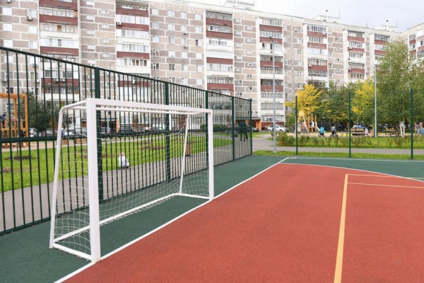 Жители домов по пр.Победы: «О таком дворе мы могли только мечтать! А рядом появился еще и сквер для прогулок» Жители домов по пр.Победы: «О таком дворе мы могли только мечтать! А рядом появился еще и сквер для прогулок»