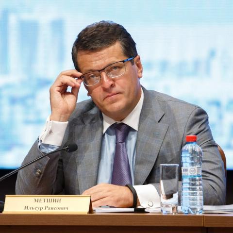 Ильсур Метшин распорядился выйти из штаба и поймать злодеев