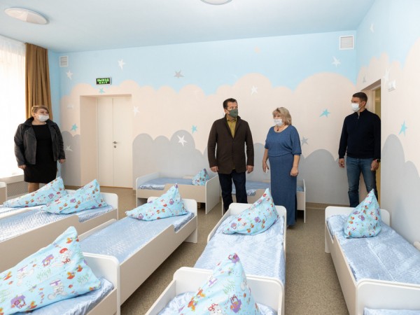 В Московском районе Казани после капремонта открылся детский сад &laquo;Малышок&raquo;, где учат делать мультики и бонсай