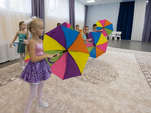 В Московском районе Казани после капремонта открылся детский сад &laquo;Малышок&raquo;, где учат делать мультики и бонсай