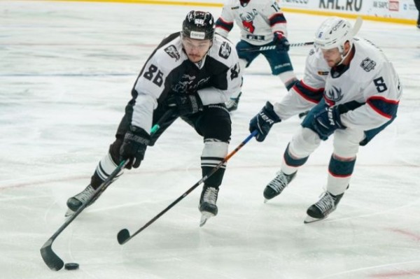 &laquo;Ак Барс&raquo; проиграл второй домашний матч подряд