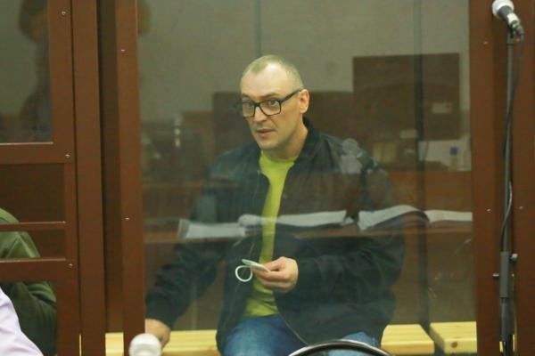 &laquo;Угрожали облить кислотой&raquo;: в Казани группировщики продолжают доить уличных торговцев, как в 90-е