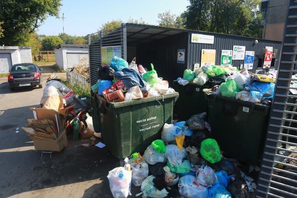 &laquo;Сделали для показухи&raquo;: как в отдельно взятом казанском дворе провалилась идея раздельного сбора мусора