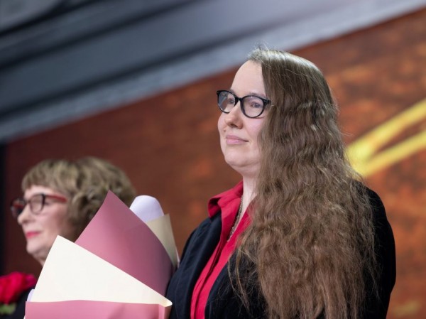 &laquo;Звездный билет&raquo; 2021 года получили писательница Евгения Некрасова и группа &laquo;Необарды&raquo;