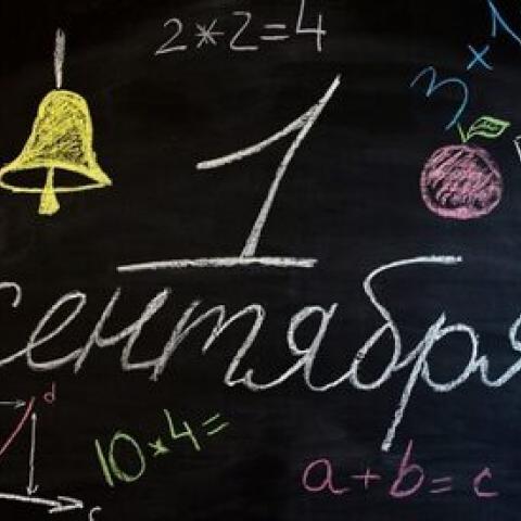 В Нижнекамске десятиклассник пришел на линейку и узнал, что он не зачислен в школу