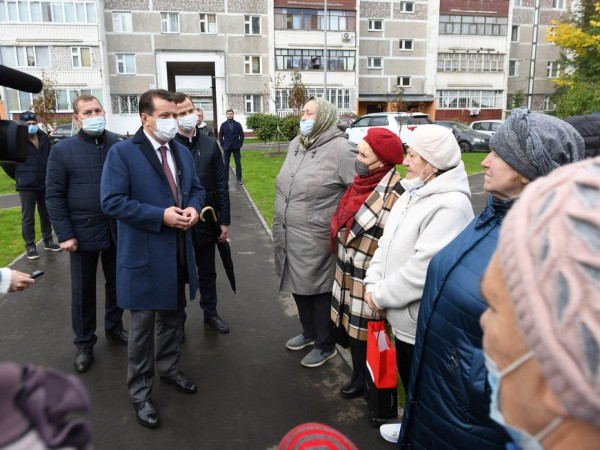 Жители домов по пр.Победы: «О таком дворе мы могли только мечтать! А рядом появился еще и сквер для прогулок» Жители домов по пр.Победы: «О таком дворе мы могли только мечтать! А рядом появился еще и сквер для прогулок»