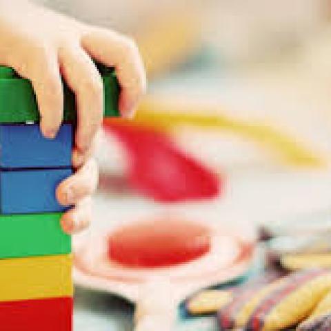 Многодетная мать из Татарстана получила детские пособия и сбежала с деньгами на море