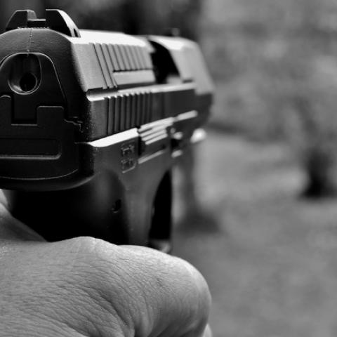 Полиция задержала мужчину, устроившего стрельбу на территории школы в Москве