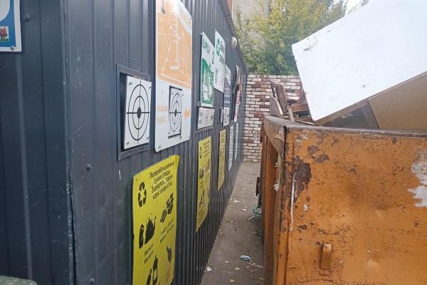 &laquo;Сделали для показухи&raquo;: как в отдельно взятом казанском дворе провалилась идея раздельного сбора мусора