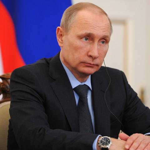 Путин ушел на самоизоляцию