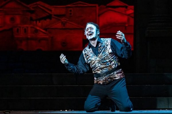 Адюльтер, ревность и двойное убийство в театре: новый сезон Казанская опера открыла премьерой &laquo;Паяцев&raquo;