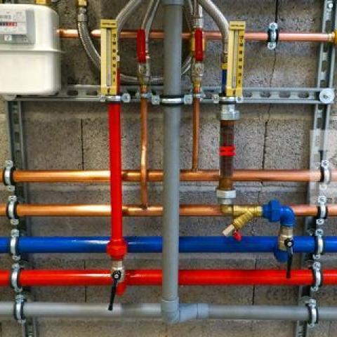 Тариф един для всех: что нужно знать об услугах ЖКХ этой осенью