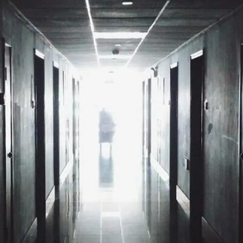 Житель Томска проник в больницу под видом врача, чтобы ухаживать за бабушкой