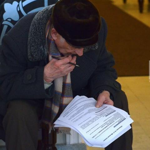 Умереть без завещания: как нотариусы остаются не при делах в эпоху ковидных смертей