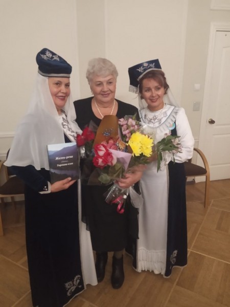 Состоялась презентация книги Вилии Живаевой &laquo;Тормыш &mdash; елга&raquo; (ФОТО) 