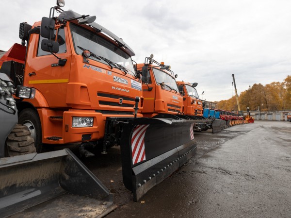 К началу следующего года в Казань дополнительно поступит 55 единиц техники для очистки дорог от снега