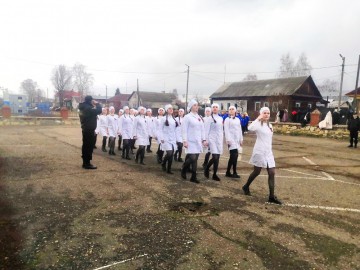 В Елабуге при участи Общественного совета при ОМВД России по Елабужскому району прошел смотр строя и песни среди студенческих отрядов ФОРПОСТ