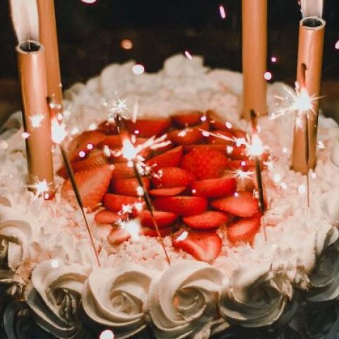 В Москве женщина изнасиловала свою знакомую, которая пришла поздравить её с днём рождения