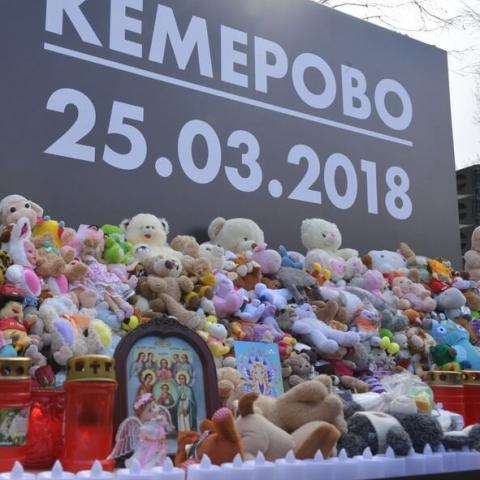 Осужденный пожарный объяснил, почему не получилось открыть двери в кинозале &laquo;Зимней вишни&raquo;