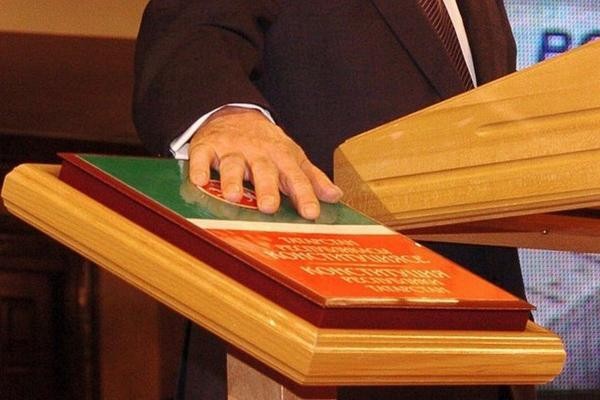 &laquo;Если выгодно Москве, они любой закон могут принять...&raquo;: депутаты бьются за должность президента для Татарстана