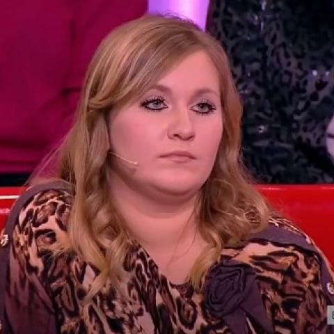 Алтынбаеву увозят в психиатрическую клинику на принудительную экспертизу по решению суда