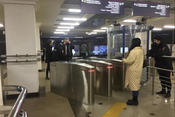 &laquo;Я же уже руку в карман сунула, чтобы ее достать!&raquo;: в Казани снова идет охота на безмасочников