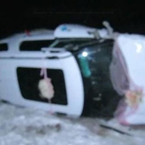 Пышная свадьба завершилась жуткой трагедией: в Башкирии молодожен насмерть протаранил своих гостей