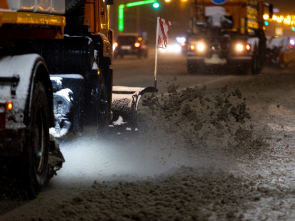 В ночь на 12 ноября в Казани в уборке улиц от снега задействованы 245 единиц техники
