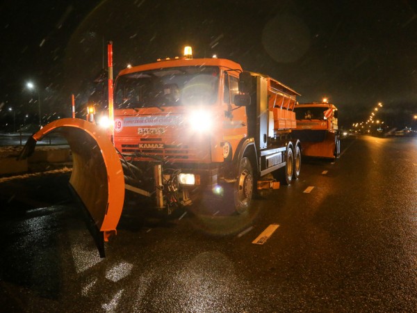 В ночной уборке улиц Казани от снега будут задействованы 252 единицы спецтехники В ночной уборке улиц Казани от снега будут задействованы 252 единицы спецтехники
