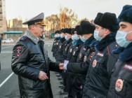Полицейские Татарстана в День сотрудника органов внутренних дел получили ключи от служебных автомобилей