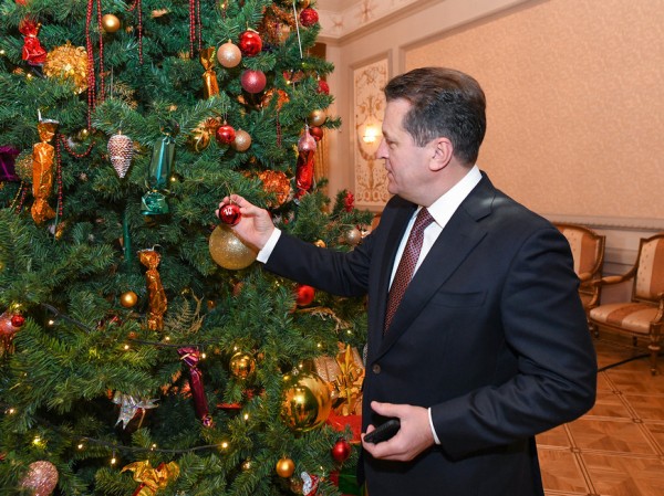 Ильсур Метшин присоединился к благотворительной акции &laquo;Письмо Дедушке Морозу&raquo;