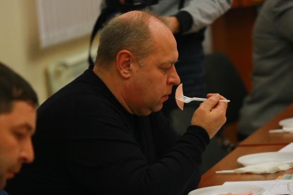 Мясо в колбасе заменит только курица: в Казани эксперты разоблачили &laquo;краковскую&raquo;, проверив ее ДНК   