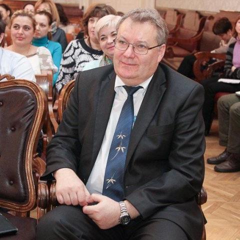 Врио ректора КФУ стал Дмитрий Таюрский