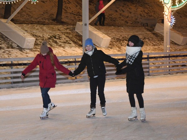 На открытии катка в парке &laquo;Черное озеро&raquo; выступят M&rsquo;Dee и казанские музыкальные группы