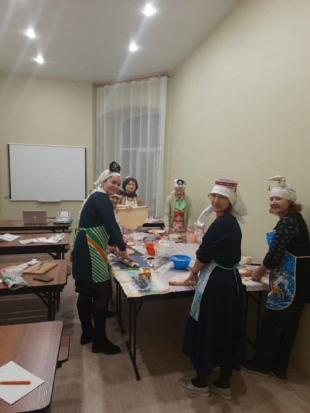 В новом Татарском культурном центре Санкт-Петербурга прошел первый урок татарского языка (ФОТО)