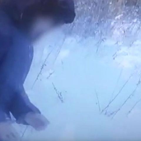 Мать погибшего в&nbsp;Саратовской области мальчика показала, как убивала его (ВИДЕО)