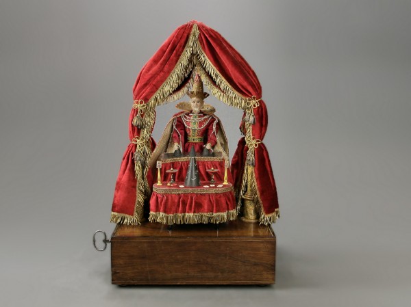 Казанцы смогут послушать мелодии механических кукол и антикварных редкостей XVIII-XX веков