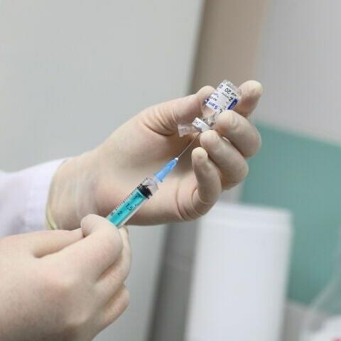 Непривитых от коронавируса жителей Татарстана сегодня отстранят от работы Непривитых от коронавируса жителей Татарстана сегодня отстранят от работы