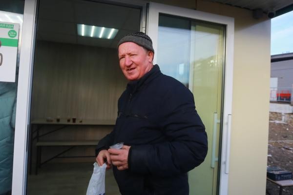 Накормить и обогреть: в Казани открылся шестой пункт бесплатного горячего питания для нуждающихся