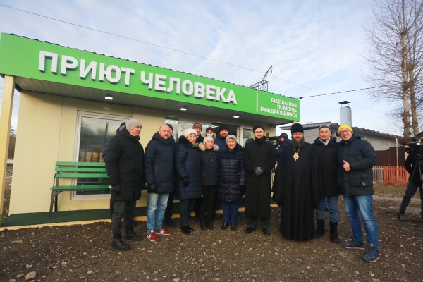 Накормить и обогреть: в Казани открылся шестой пункт бесплатного горячего питания для нуждающихся