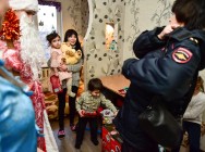 Всероссийская акция &laquo;Полицейский Дед Мороз&raquo; идет полным ходом